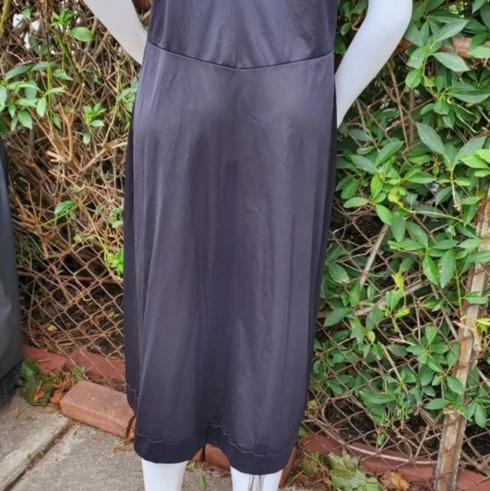 Vintage size 42 slip or‎ nighty - Picture 10 of 11